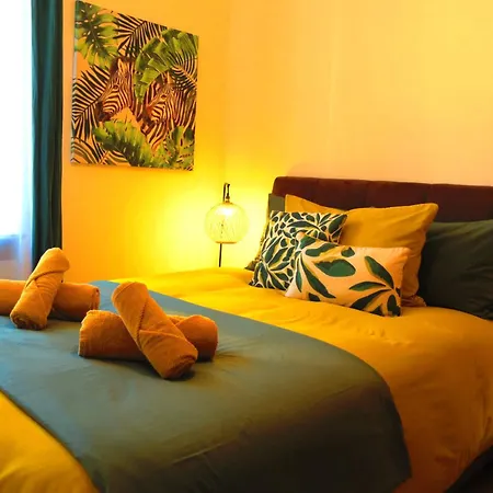 5-zimmer-appartement In Historischer Privatvilla, Zentrum, Kostenloser Parkplatz Apartment